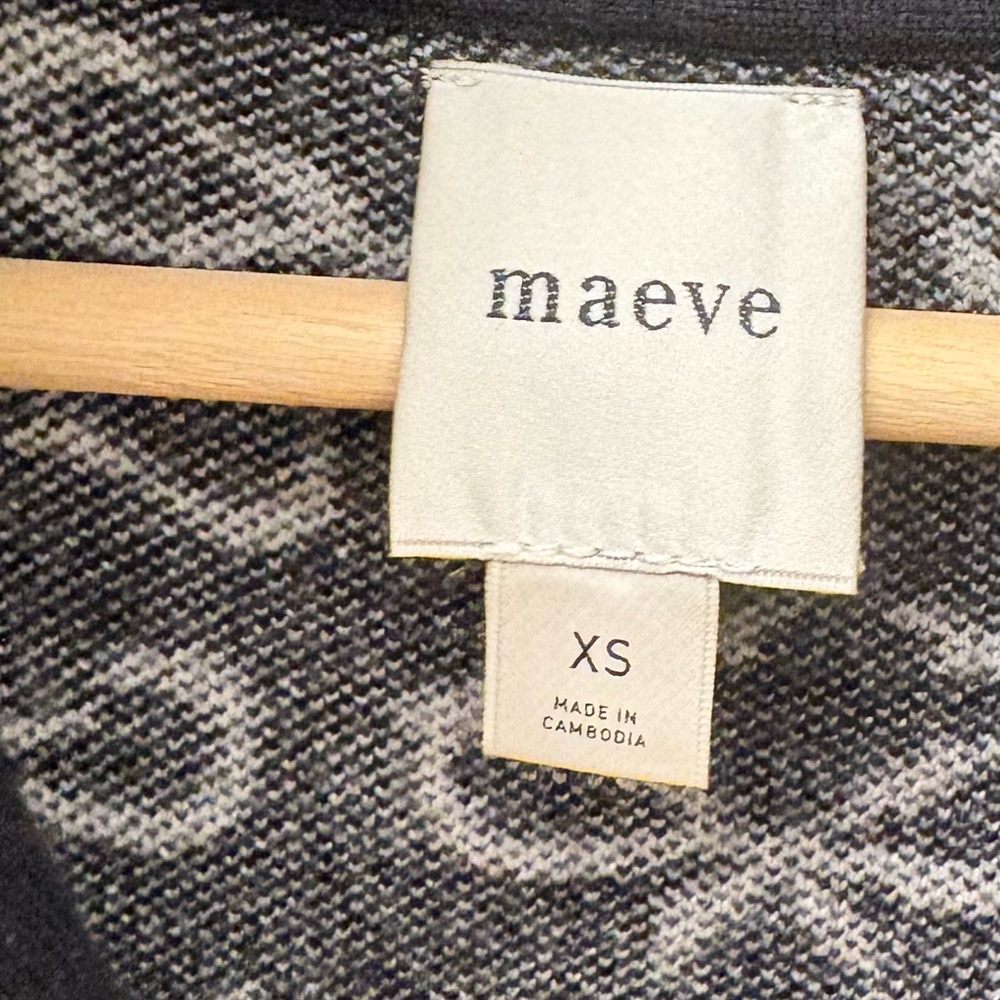 Anthropologie || Maeve The Montana Mock-Neck Half-Zip Sweater Bows Black XS - Picture 3 of 7